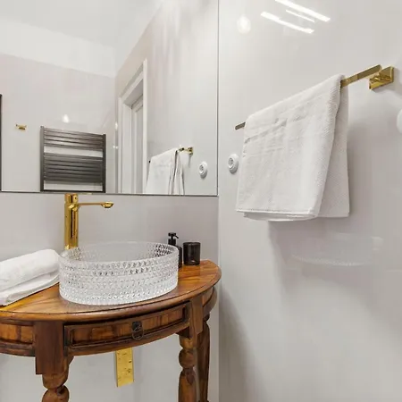 Lam Modern Art - Ac - Free Parking Apartment Bratislava