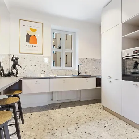 Lam Modern Art - Ac - Free Parking 브라티슬라바